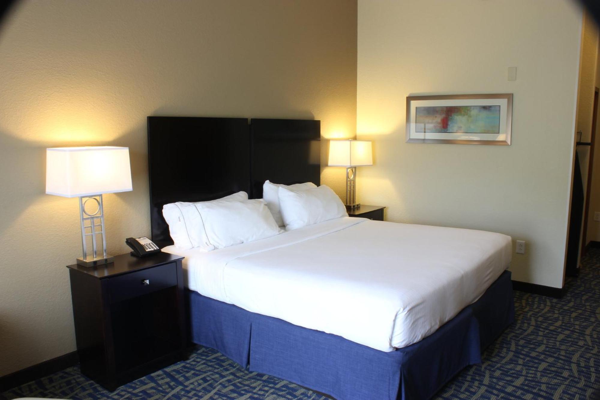 Holiday Inn Express & Suites Lebanon By Ihg Екстериор снимка