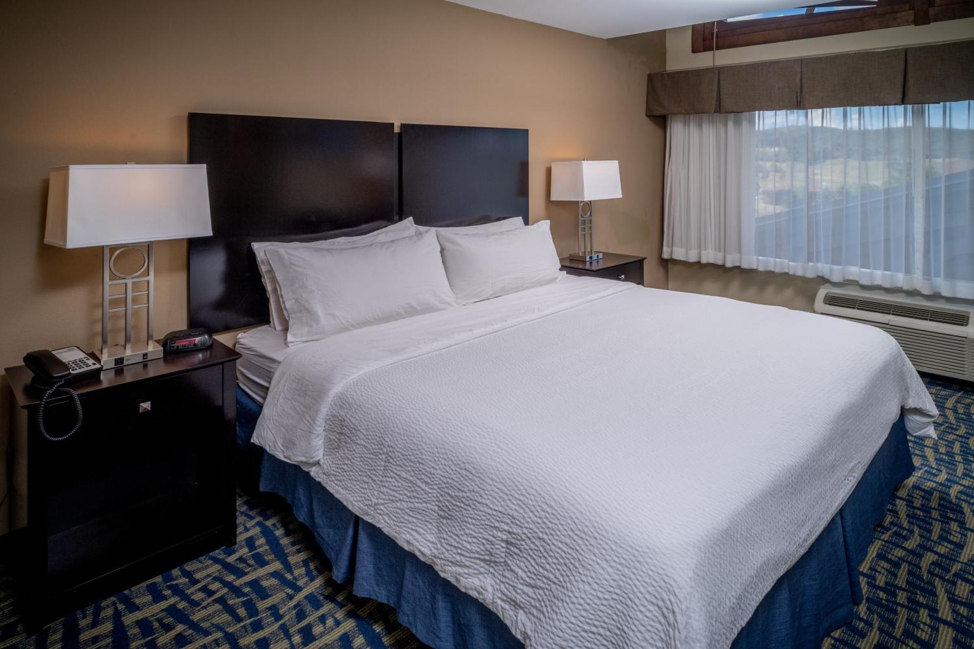 Holiday Inn Express & Suites Lebanon By Ihg Екстериор снимка