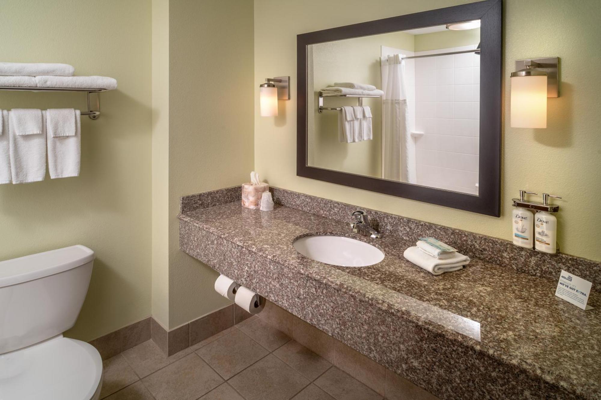 Holiday Inn Express & Suites Lebanon By Ihg Екстериор снимка